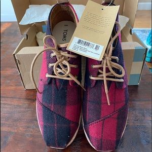BRAND NEW Toms Shoes